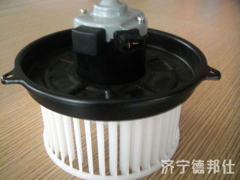 點擊檢查具體信息<br>標題：PC200-6電扇馬達 瀏覽次數：1102